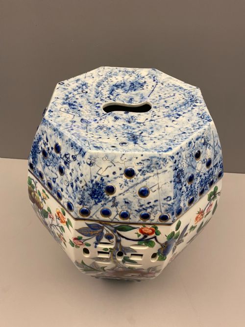ENGLISH IRONSTONE GARDEN SEAT IN CLOBBERED FLOW BLUE 18451855 - ADDITIONAL PHOTO 2