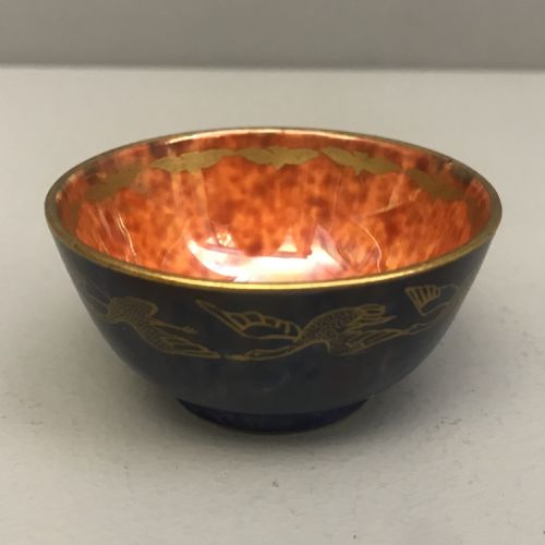 miniature wedgwood lustre bowl 1920 - CATEGORY: ANTIQUE CERAMICS - DATED 1920