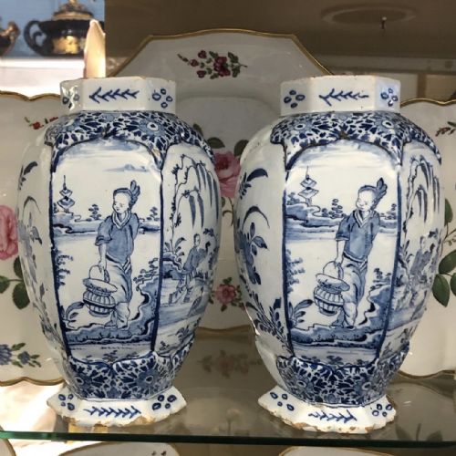 rare delft vases in chinoiserie pattern 1760 - CATEGORY: ANTIQUE VASES - DATED 18TH CENTURY