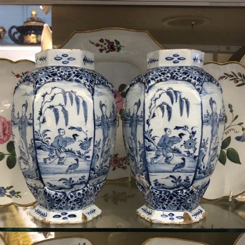 RARE DELFT VASES IN CHINOISERIE PATTERN 1760 - ADDITIONAL PHOTO 1