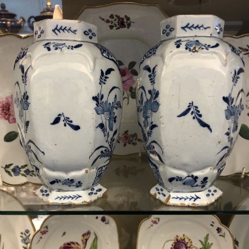 RARE DELFT VASES IN CHINOISERIE PATTERN 1760 - ADDITIONAL PHOTO 2