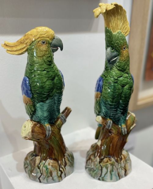 PAIR OF MINTON PARROTS 1870 - ADDITIONAL PHOTO 3