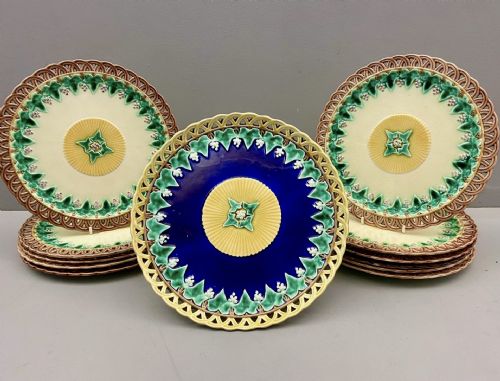 wedgwood majolica dessert service 1870 - CATEGORY: ANTIQUE CERAMICS - DATED VICTORIAN