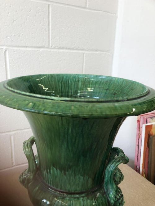 AN UNUSAL LARGE GREEN GLAZED CAMPANA URN CIRCA 1870 - ADDITIONAL PHOTO 7
