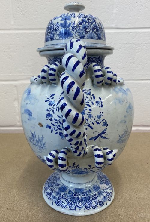 LARGE DELFT VASE WITH TWISTED HANDLES 1850 - ADDITIONAL PHOTO 1