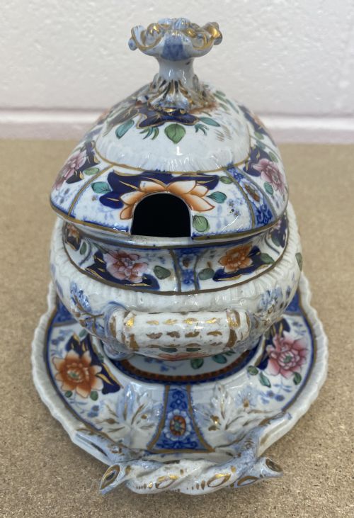 A PAIR OF HICKS AND MEIGH IRONSTONE SAUCE TUREENS ON STANDS 2ND PAIR - ADDITIONAL PHOTO 2