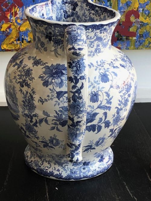AN EXCEPTIONALLY LARGE BLUE AND WHITE TRANSFERWARE JUG SHOP WINDOW DISPLAY PIECE - ADDITIONAL PHOTO 5