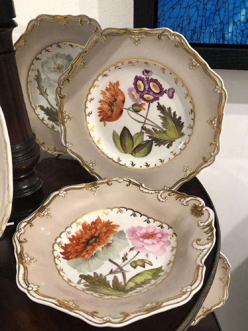 AN EXCEPTIONAL SPODE FELSPAR PORCELAIN DESSERT SERVICE CIRCA 1825 - ADDITIONAL PHOTO 6