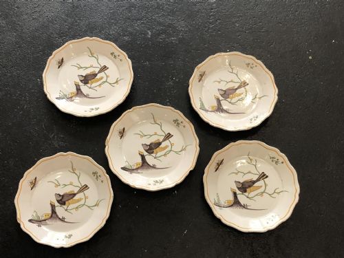 set of 5 french faience bird plates 18th century - CATEGORY: ANTIQUE PLATES - DATED 18TH CENTURY