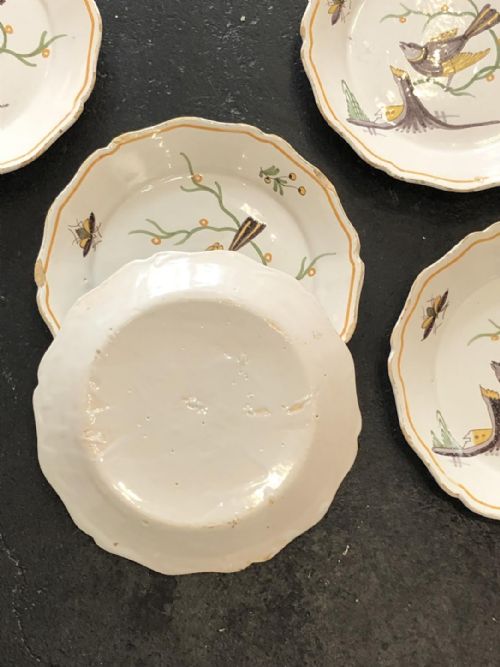SET OF 5 FRENCH FAIENCE BIRD PLATES 18TH CENTURY - ADDITIONAL PHOTO 6