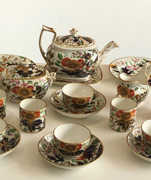EXTREMELY RARE COALPORT CHILD SET IN THUMB AND FINGER PATTERN CIRCA 1820 - ADDITIONAL PHOTO 1
