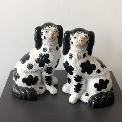 pr of disraeli staffordshire dogs 1860 - CATEGORY: ANTIQUE CERAMICS - DATED VICTORIAN
