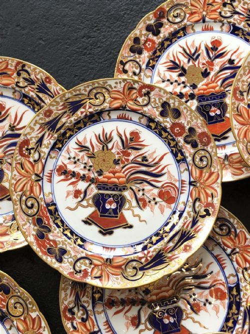 SET OF 12 COALPORT PORCELAIN IMARI PATTERN DESSERT PLATES 1820'S - ADDITIONAL PHOTO 1