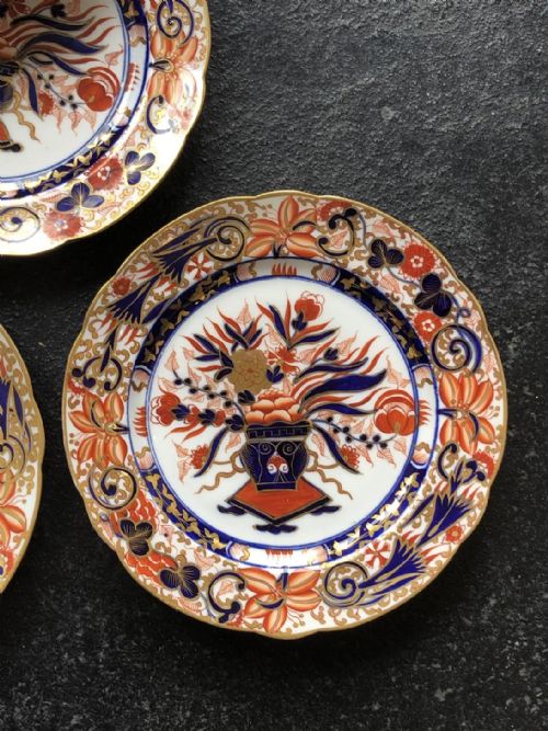 SET OF 12 COALPORT PORCELAIN IMARI PATTERN DESSERT PLATES 1820'S - ADDITIONAL PHOTO 5
