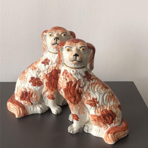 a good pair of staffordshire dogs with separate front leg 184050 - CATEGORY: ANTIQUE CERAMICS - DATED VICTORIAN