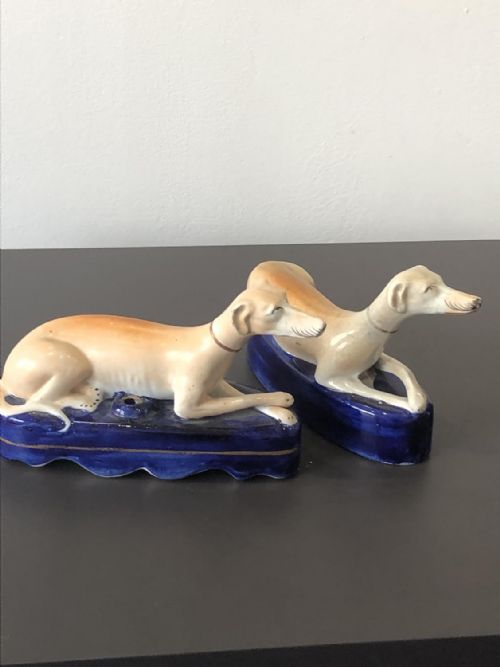 PR OF LARGE STAFFORDSHIRE GREYHOUND PEN HOLDERS CIRCA 1850 - ADDITIONAL PHOTO 5
