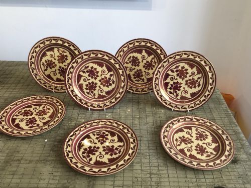 a rare set of 7 wedgwood drab ware plates with lustre decoration 1920's - CATEGORY: ANTIQUE PLATES - DATED 1920