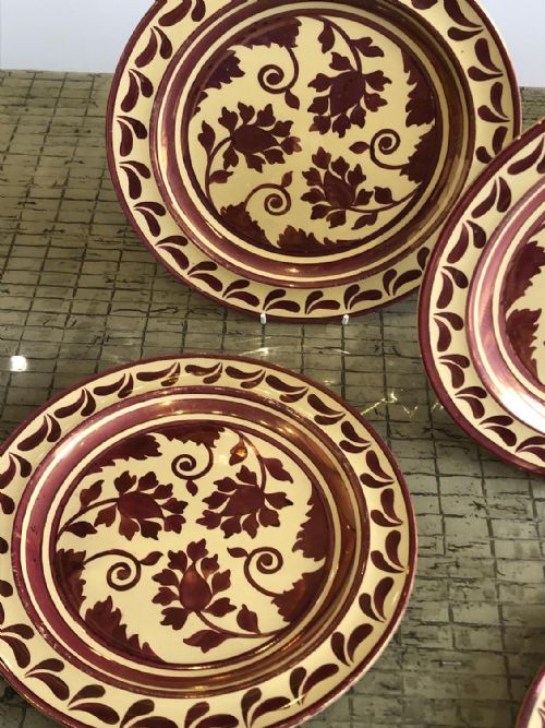 A RARE SET OF 7 WEDGWOOD DRAB WARE PLATES WITH LUSTRE DECORATION 1920'S - ADDITIONAL PHOTO 3