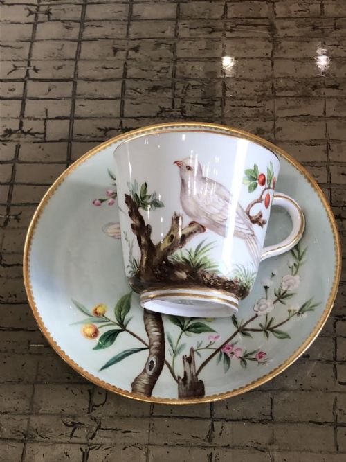 a minton cup and saucer decorated with handprinted birds 1870 - CATEGORY: ANTIQUE CUPS - DATED VICTORIAN
