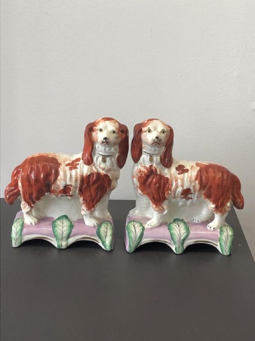 a rare pr of standing staffordshire spaniels on pink cushions circa 1845 - CATEGORY: ANTIQUE CERAMICS - DATED VICTORIAN