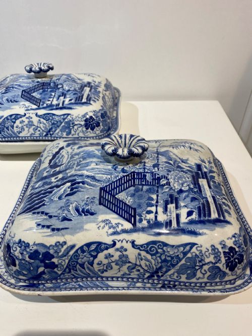 2 WEDGWOOD BAMBOO PATTERN BLUE AND WHITE TRANSFER VEGETABLE TUREENS 1815 - ADDITIONAL PHOTO 2