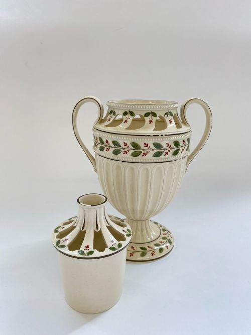 AN EXTREMELY RARE WEDGWOOD CREAMWARE FLOWER HOLDER CIRCA 17901820 - ADDITIONAL PHOTO 6