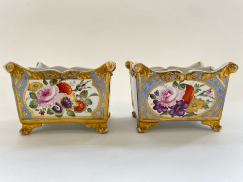A RARE PAIR OF UNUSUALLY COLOURED AND HANDPAINTED OF MASON IRONSTONE LETTER RACKS 18131820 - ADDITIONAL PHOTO 4