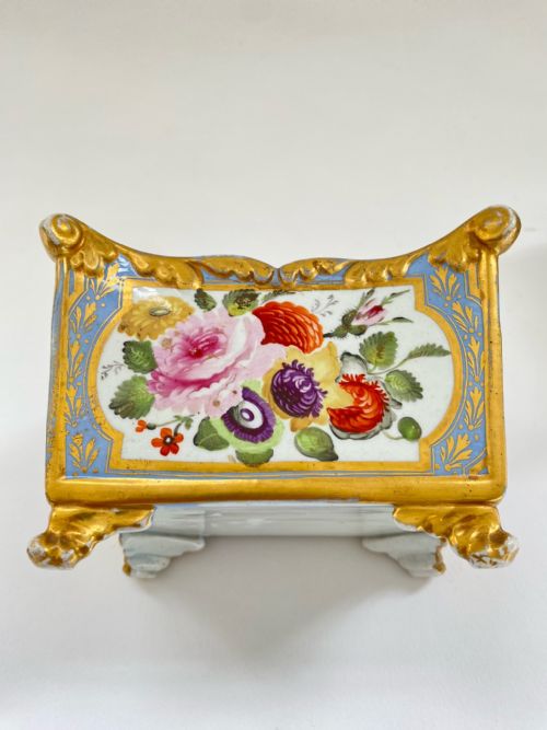 A RARE PAIR OF UNUSUALLY COLOURED AND HANDPAINTED OF MASON IRONSTONE LETTER RACKS 18131820 - ADDITIONAL PHOTO 7