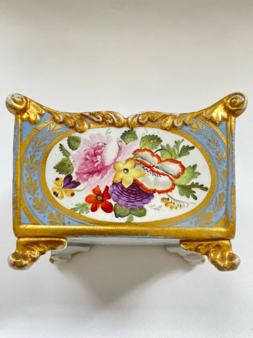 A RARE PAIR OF UNUSUALLY COLOURED AND HANDPAINTED OF MASON IRONSTONE LETTER RACKS 18131820 - ADDITIONAL PHOTO 10
