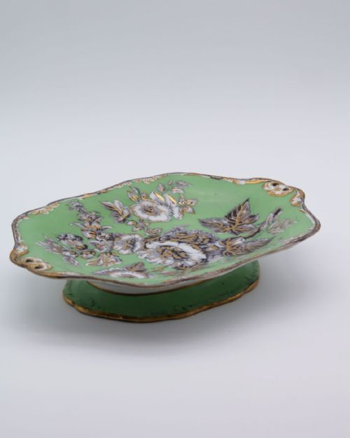 A RARE WEDGWOOD HOLLYHOCK PATTERN DESSERT SERVICE CIRCA 1845 - ADDITIONAL PHOTO 4