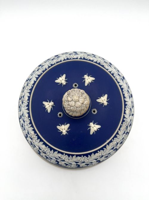 UNUSUAL JASPER CHEESEDOME WITH BEES 1870 - ADDITIONAL PHOTO 1