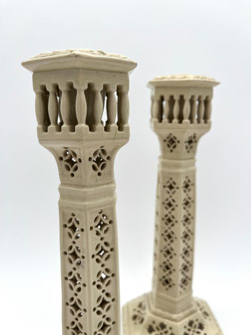 PR OF STAFFORDSHIRE CREAMWARE CANDLESTICKS LATE VICTORIAN - ADDITIONAL PHOTO 3