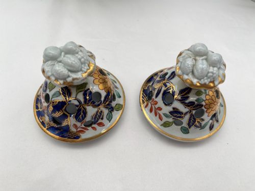 PR OF UNUSUAL MASONS IRONSTONE VASES WITH COVERS 18131820 - ADDITIONAL PHOTO 6
