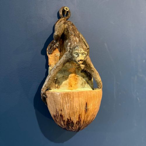 bizarre and rare english palissy monkey wallpocket 18701880 - CATEGORY: ANTIQUE MISCELLANEOUS - DATED 1870
