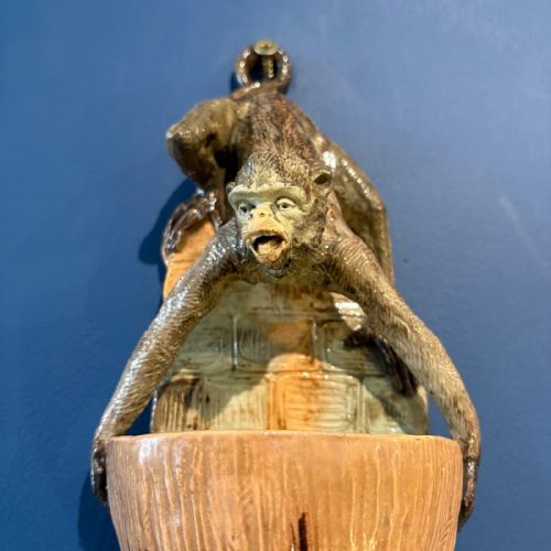 BIZARRE AND RARE ENGLISH PALISSY MONKEY WALLPOCKET 18701880 - ADDITIONAL PHOTO 3