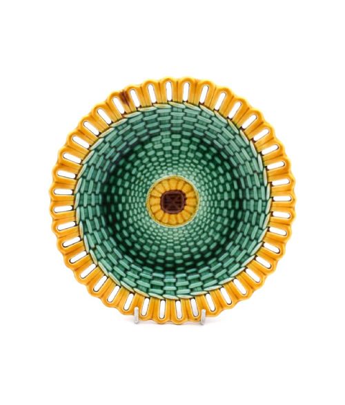 six coloured basket weave wedgwood majolica dessert plates circa 1860 - CATEGORY: ANTIQUE PLATES - DATED 19TH CENTURY
