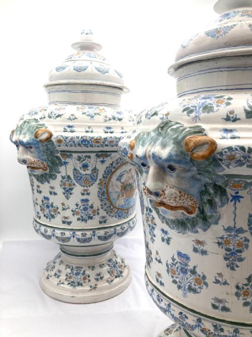 LARGE PAIR OF FRENCH FAIENCE URNS WITH LIDS FROM 1860 - ADDITIONAL PHOTO 1