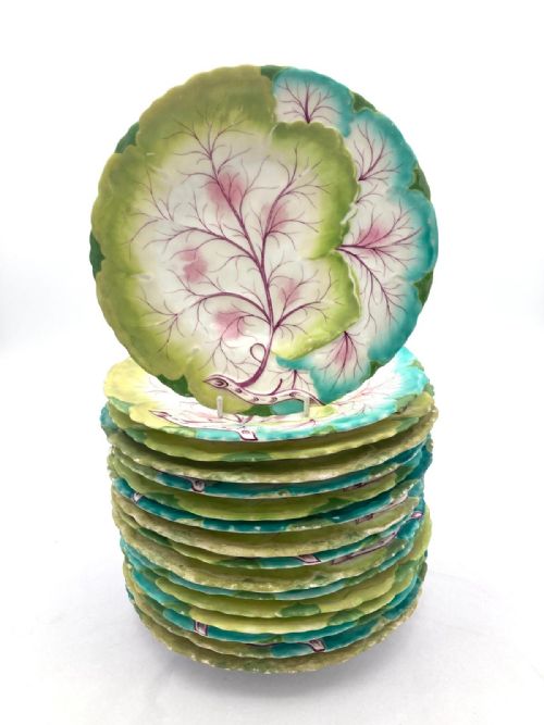 STAFFORDSHIRE LEAF DESSERT SERVICE CIRCA 1840 - ADDITIONAL PHOTO 1