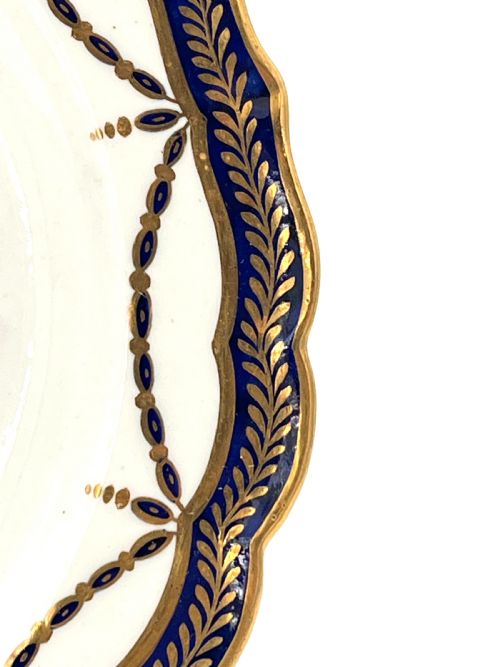 AN EXCEPTIONAL FLIGHT WORCESTER ARMORIAL DESSERT SERVICE 178388 - ADDITIONAL PHOTO 4