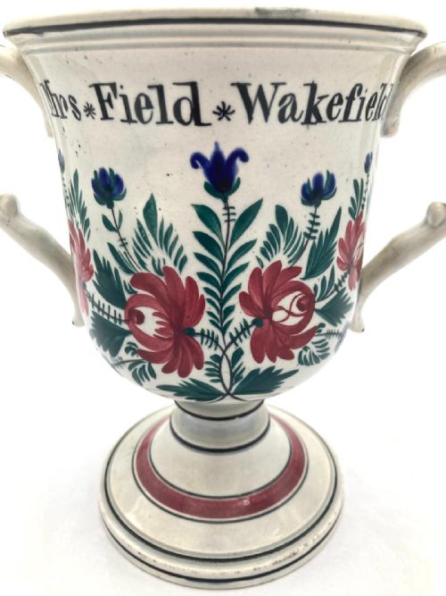 A TWO HANDLED PEARLWARE HAND PAINTED FROG AND NEWT LOVING CUP POSSIBLY WELSH - ADDITIONAL PHOTO 5