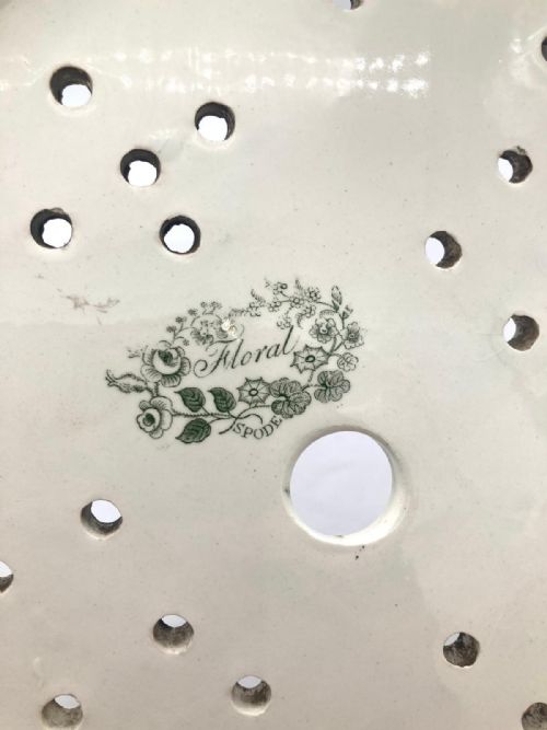 A WONDERFUL COLLECTION OF 14 19TH C ENGLISH MEAT DRAINERS - ADDITIONAL PHOTO 8