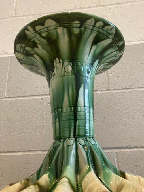 AN ENORMOUS ENGLISH MAJOLICA HALL VASE CIRCA 186070 - ADDITIONAL PHOTO 14