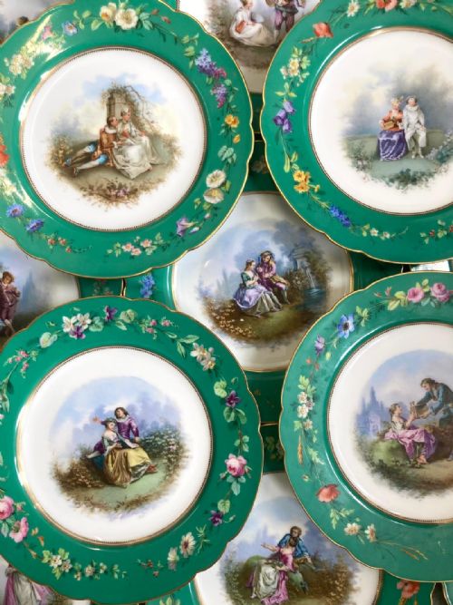 A WONDERFUL COLLECTION OF TWENTYSEVEN FRENCH LIMOGES DESSERT PLATES CIRCA 1840 - ADDITIONAL PHOTO 3