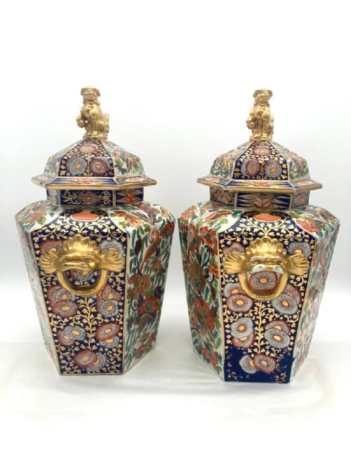 A SENSATIONAL PAIR OF MASON'S IRONSTONE TEMPLE JARS 1820 - ADDITIONAL PHOTO 2