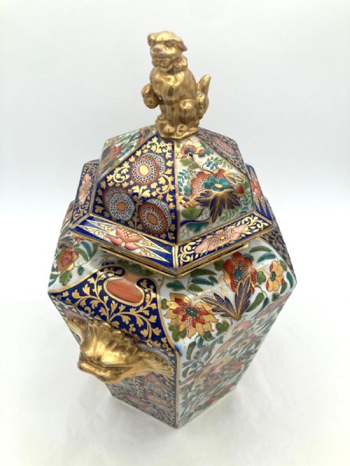 A SENSATIONAL PAIR OF MASON'S IRONSTONE TEMPLE JARS 1820 - ADDITIONAL PHOTO 6