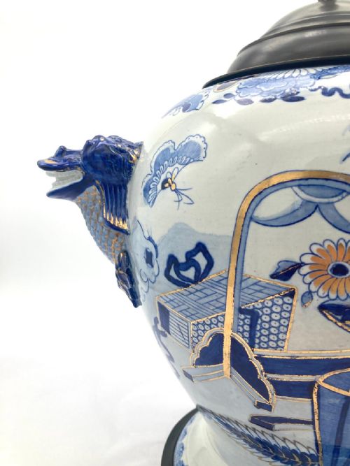 A LARGE AND IMPRESSIVE PAIR OF HICKS AND MEIGH IRONSTONE VASES CONVERTED INTO LAMPS - ADDITIONAL PHOTO 5