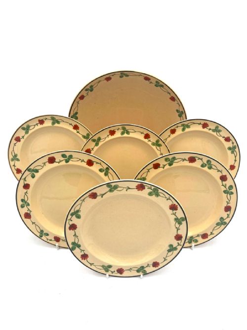 A WONDERFUL COLLECTION OF 1835 DRABWARE WEDGWOOD DESSERT PLATES AND CAKE PLATE