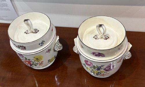A LOVELY PAIR OF ENGLISH CREAMWARE ICE PAILS CIRCA 18001810 - ADDITIONAL PHOTO 2