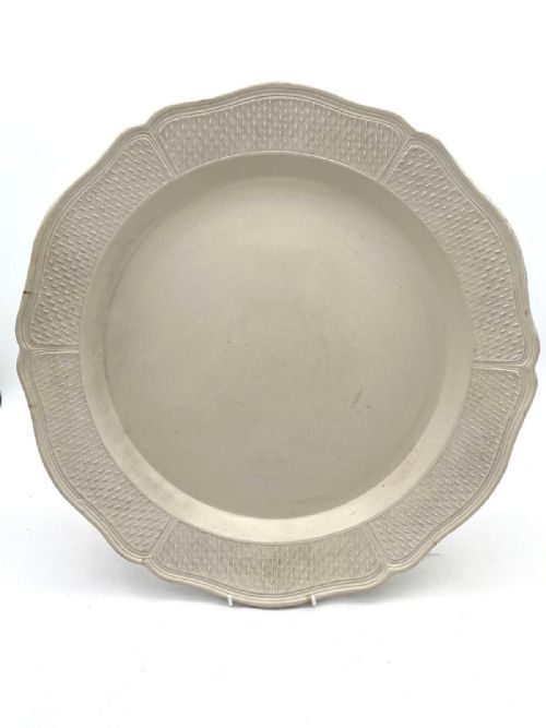 AN EXTREMELY LARGE SALTGLAZED CHARGER CIRCA 1760