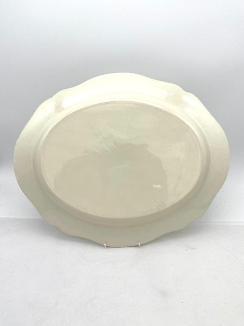 A LARGE SILVER SHAPED CREAMWARE CHARGER CIRCA 1770 - ADDITIONAL PHOTO 3